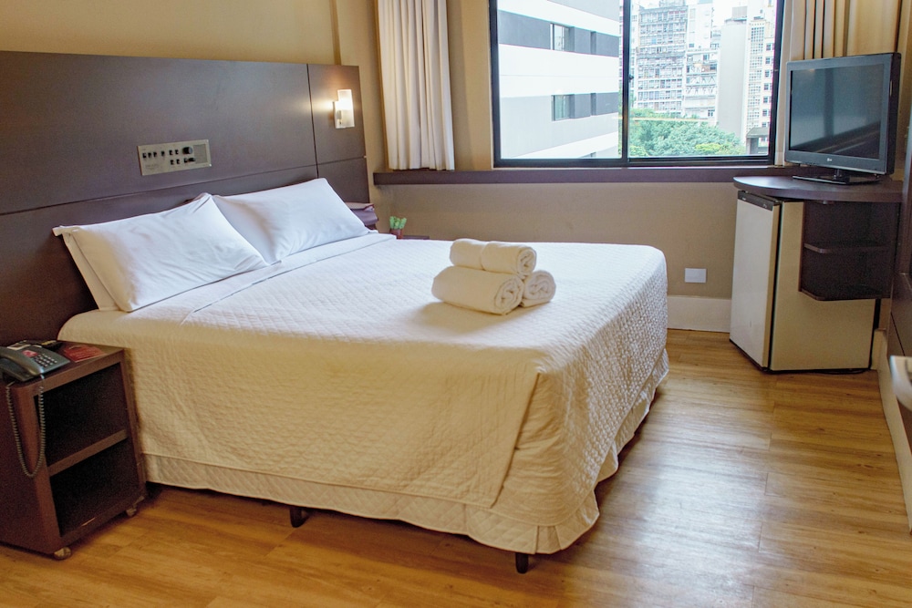 EXECUTIVE, DOUBLE BED