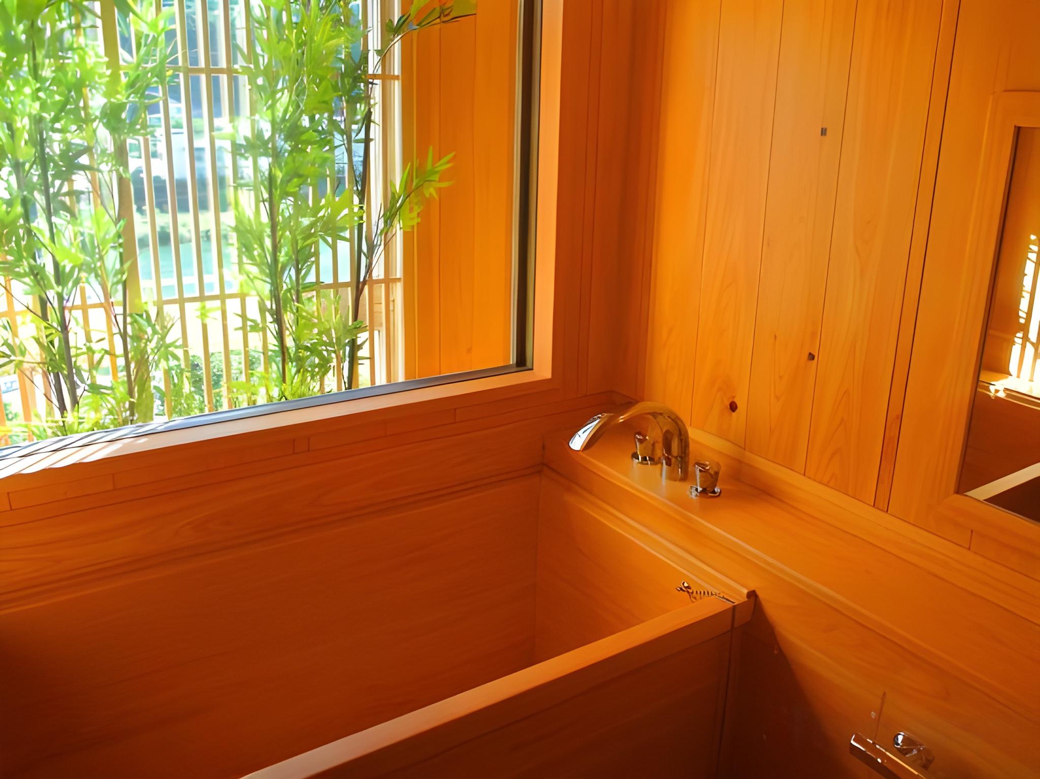 Japanese Western, Suite, River View, Bathtub
