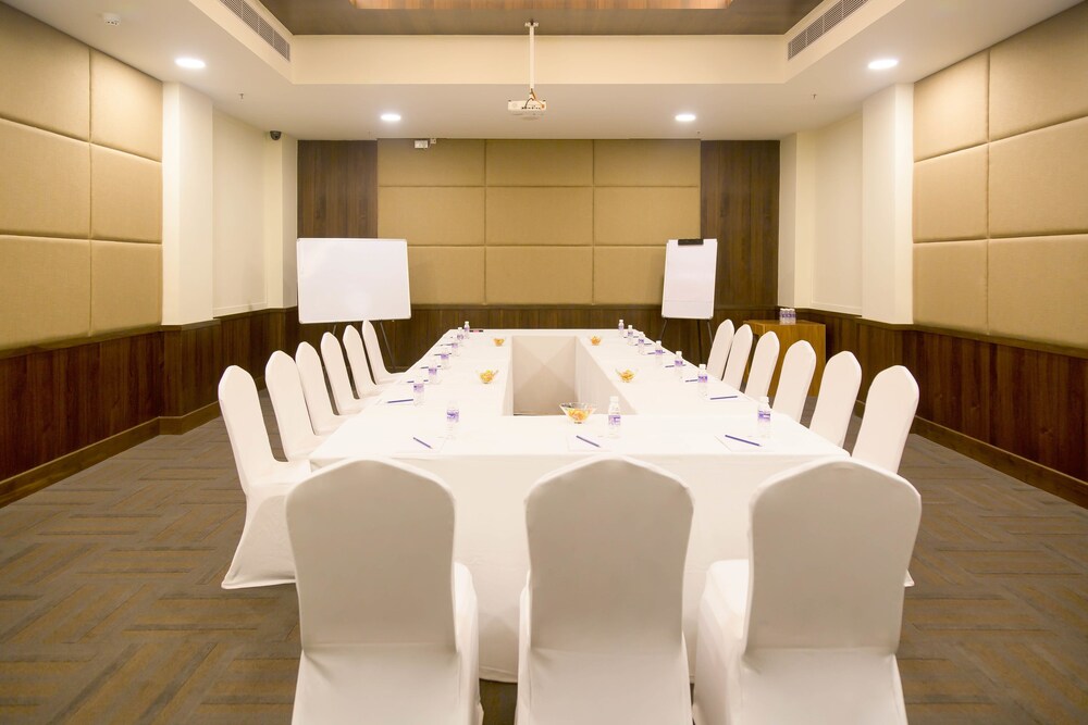 Kalyan Hometel Vandalur Chennai 38/42