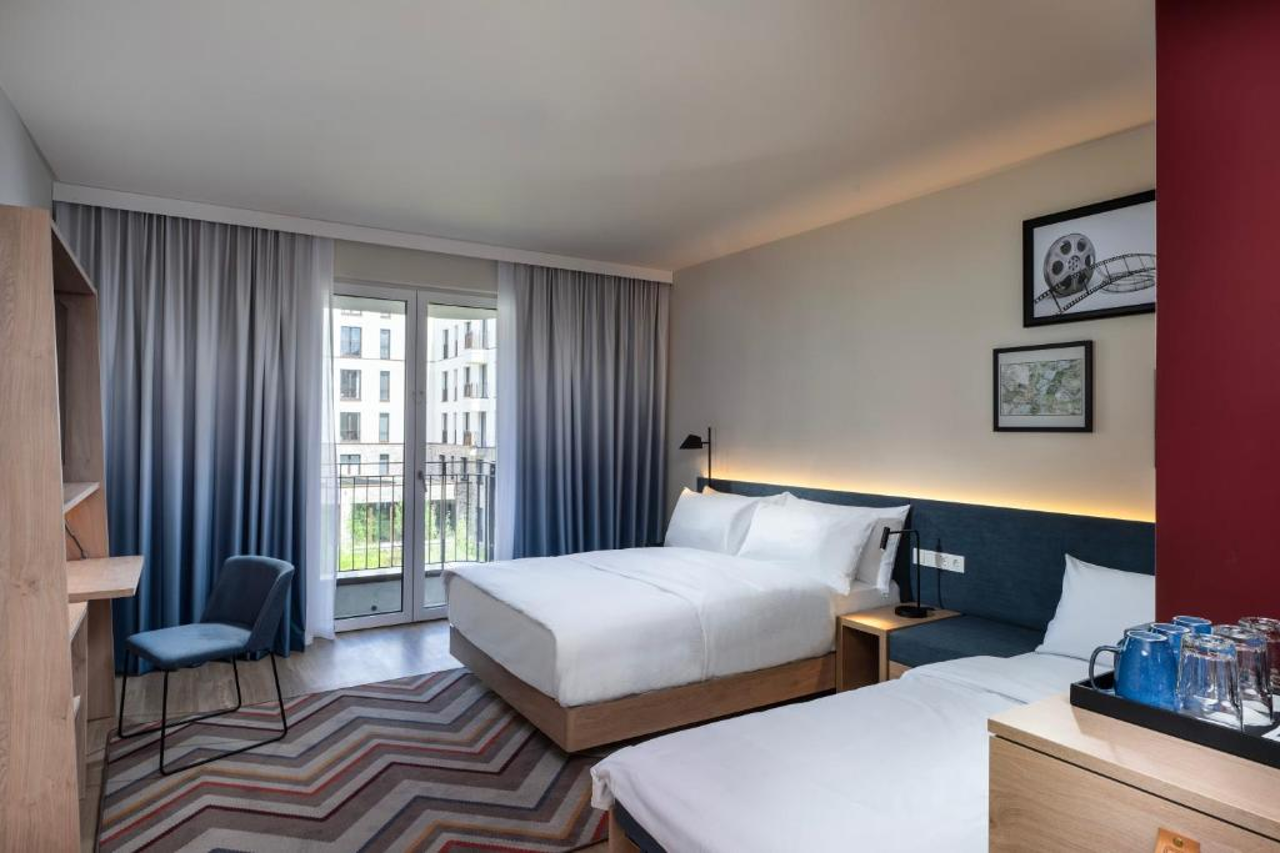 Hampton by Hilton Bremen North 2/14