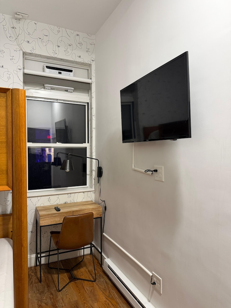 The Flat NYC 37/47