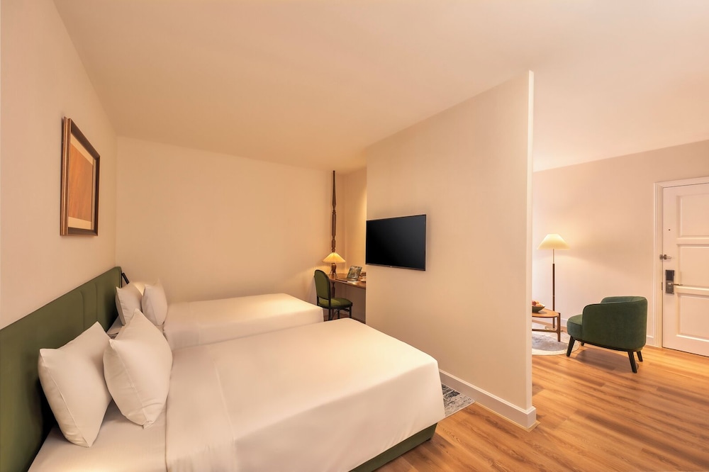 M Village Premier Hotel Thi Sach, a brand of Modern Village Lifestyle 12/78