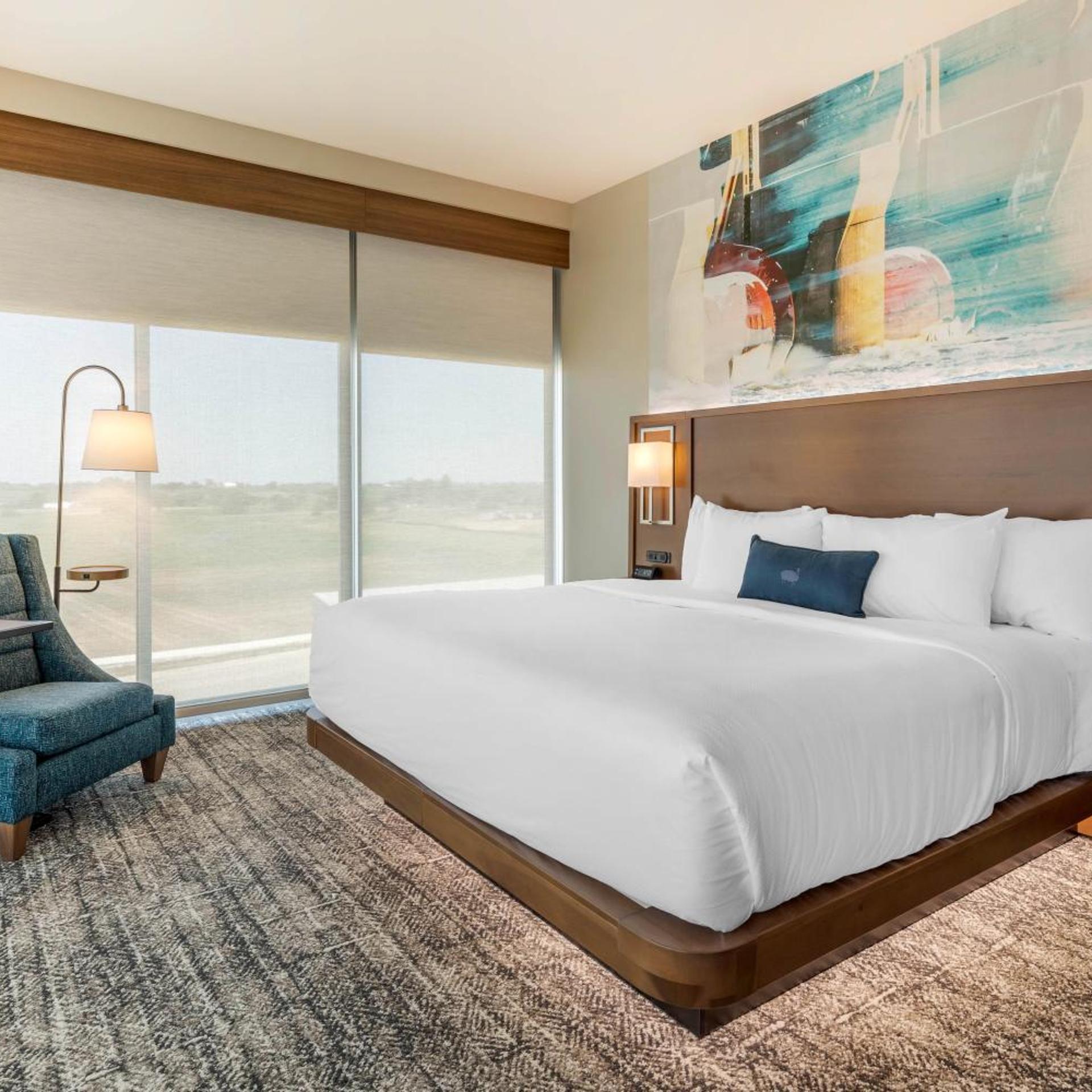 Tower, Suite, King Bed