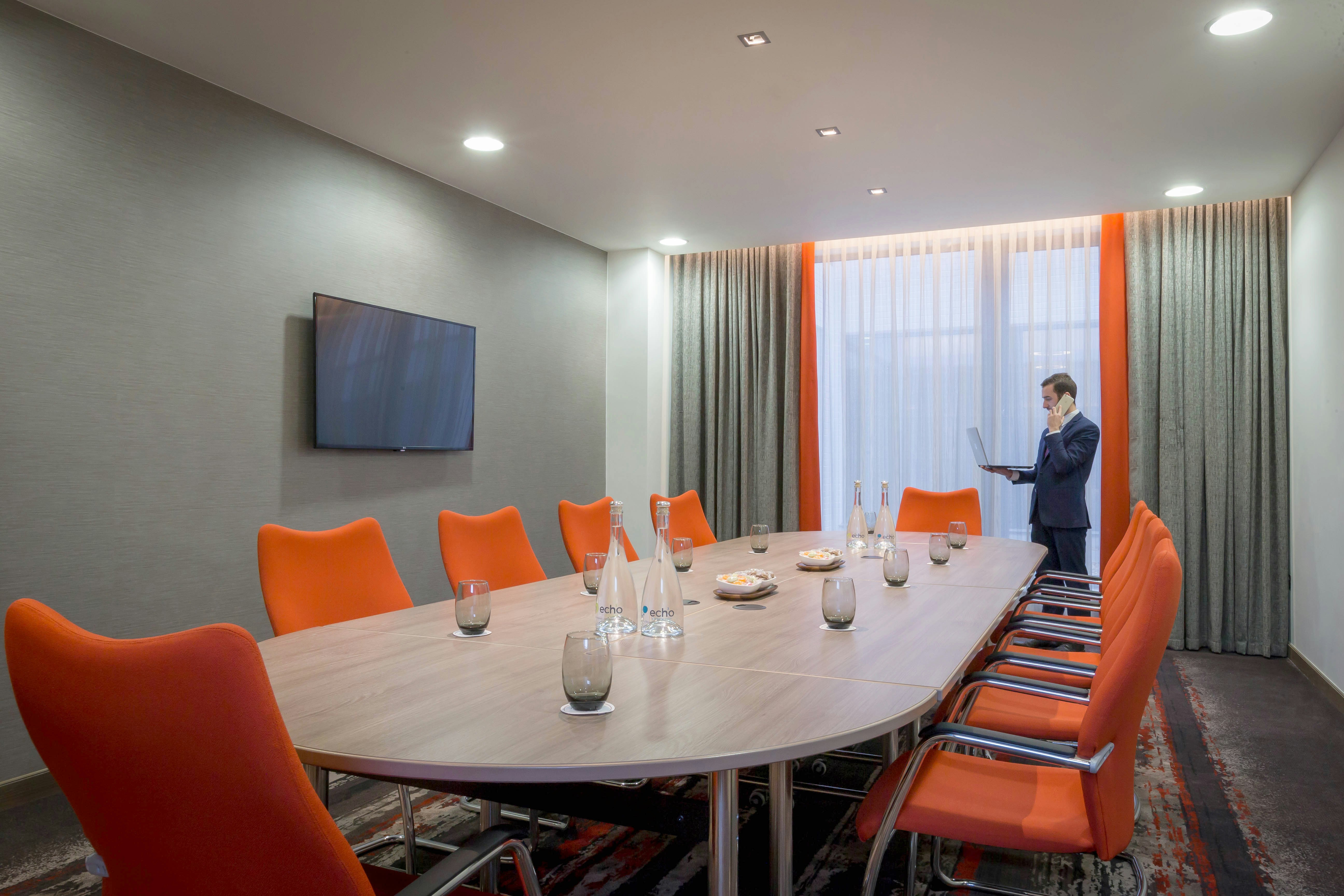 Clayton Hotel Chiswick 14/17