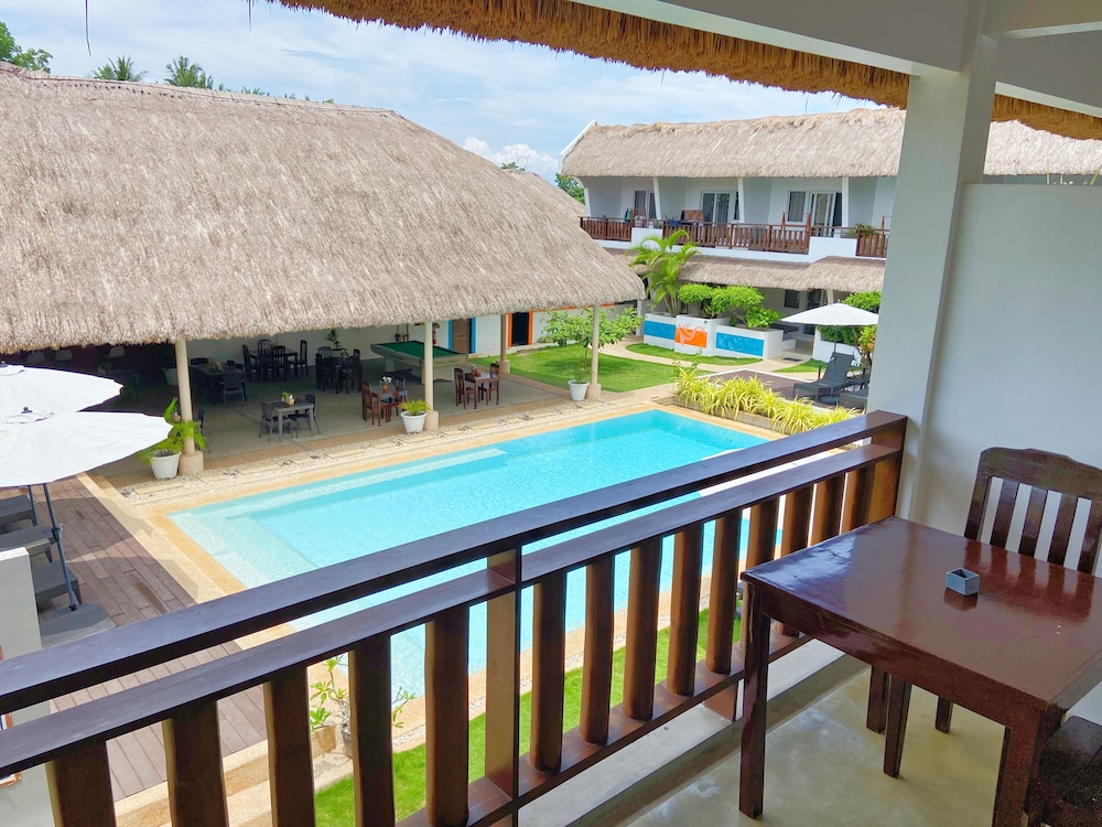 Amihan Resort 12/65