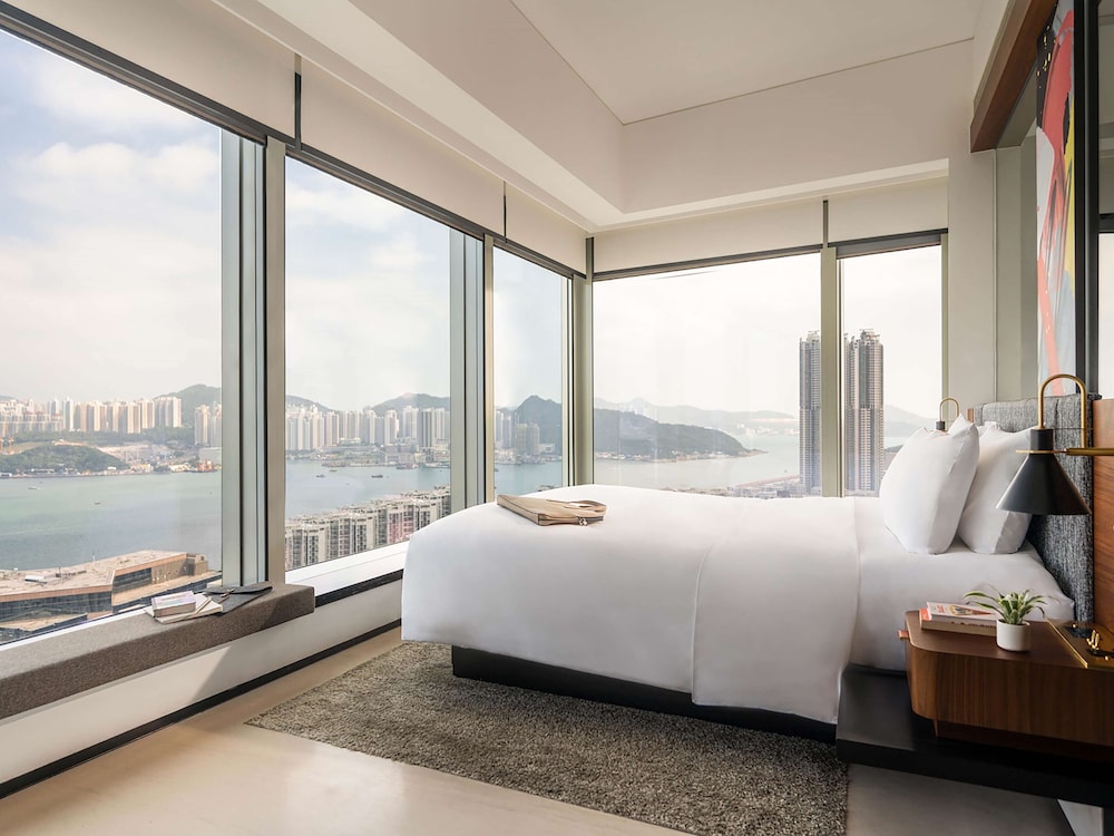 HARBOUR, KING BED, CORNER