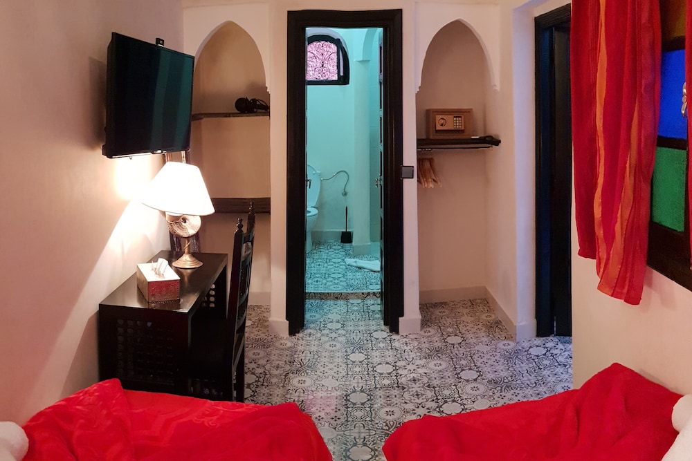 RIAD AFRICA 24/80
