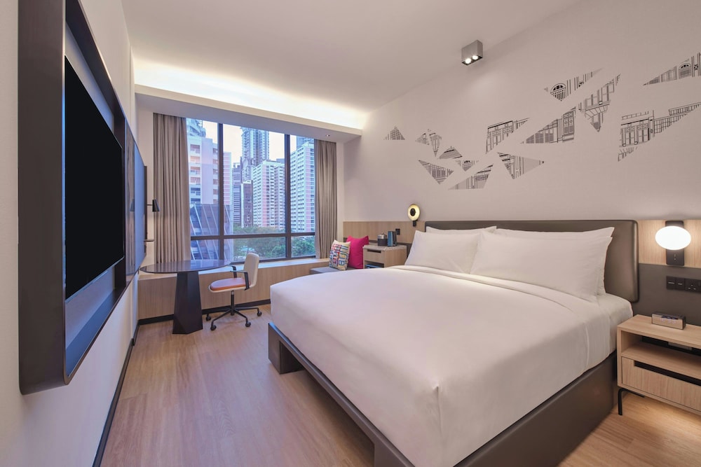 URBAN, KING BED