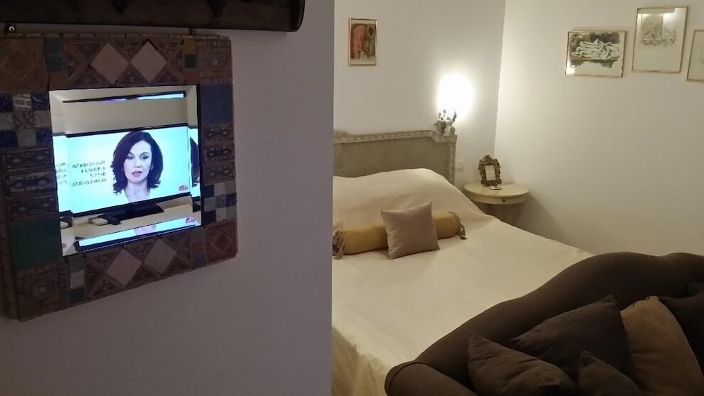 Grand Boutique Hotel 18/77