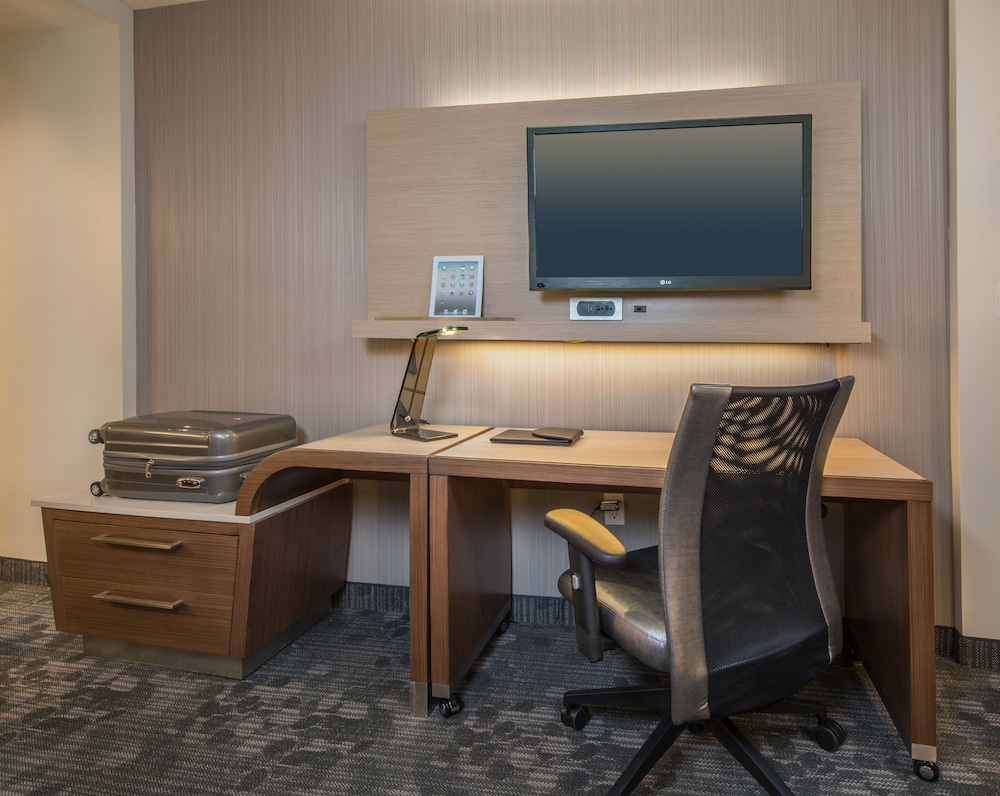 Courtyard by Marriott Knoxville West/Bearden 38/42
