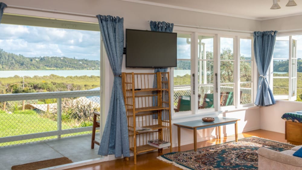Russell-Orongo Bay Holiday Park 47/66