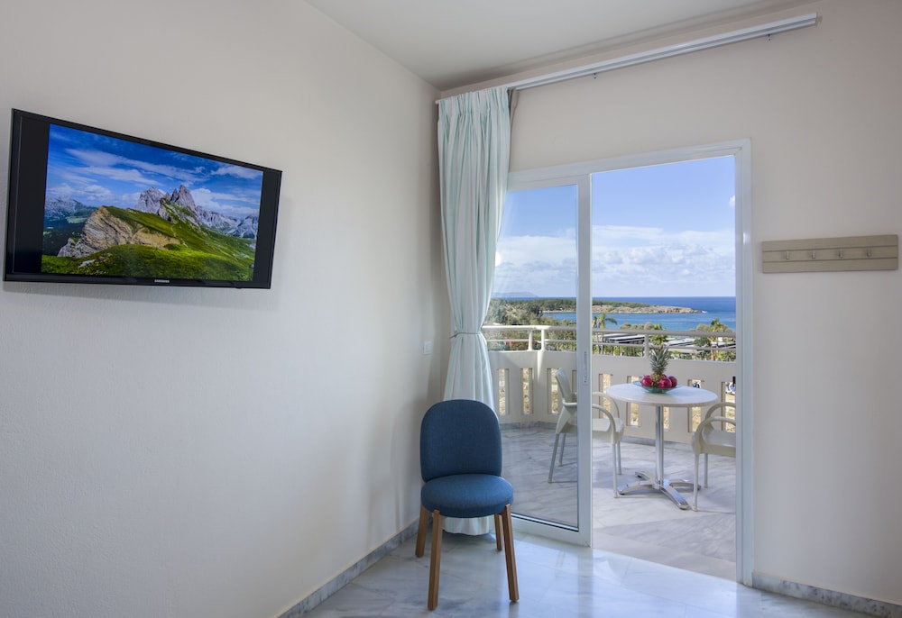 Kedrissos Hotel Apartments 31/44