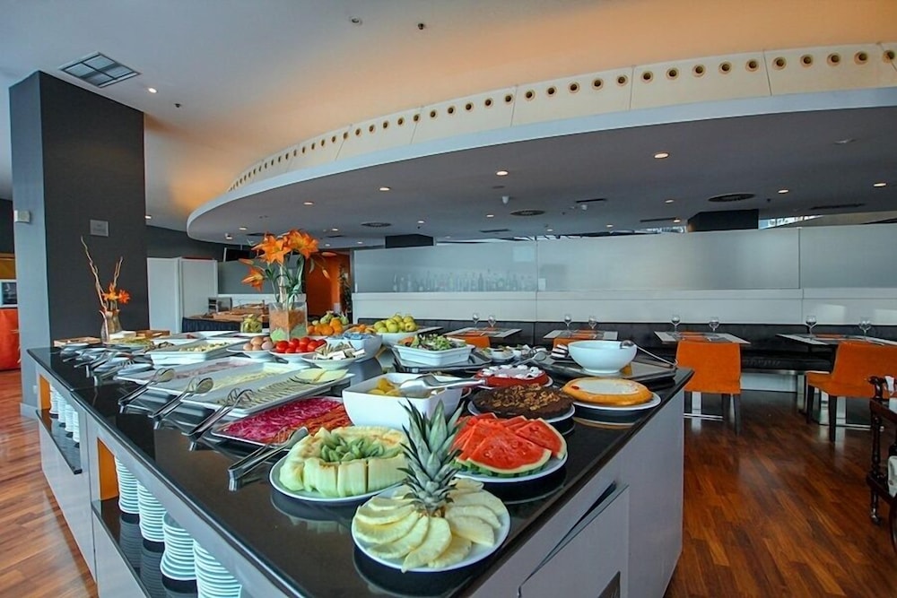 Eurohotel Gran Via Fira Formerly Solvasa Barcelona 44/66