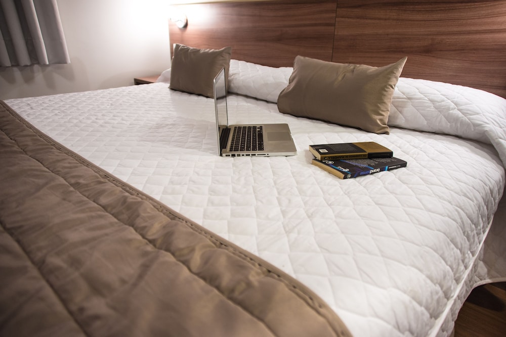Hotel Continental Business 24/48