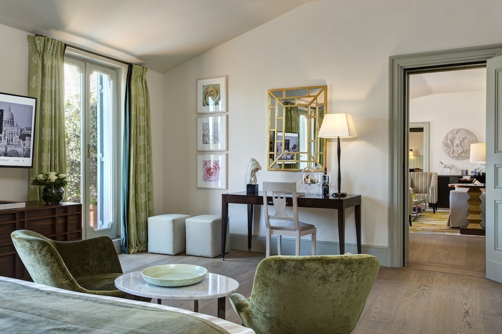 Rocco Forte Hotel de Russie 60/82