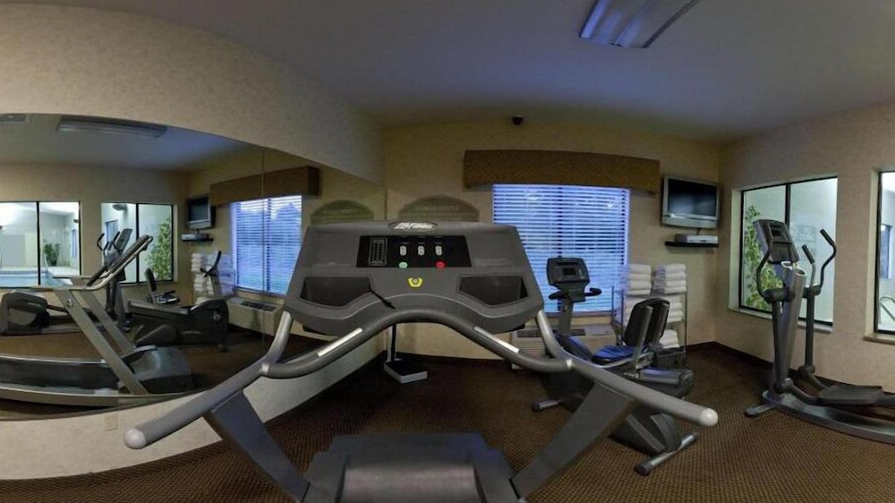 Holiday Inn Express Hotel Suites Muskogee 31/48
