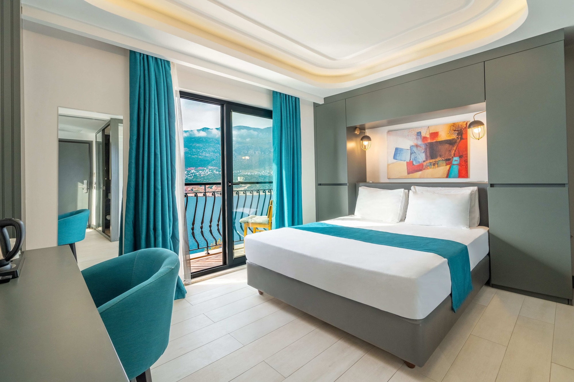 DELUXE, SEA VIEW, BALCONY