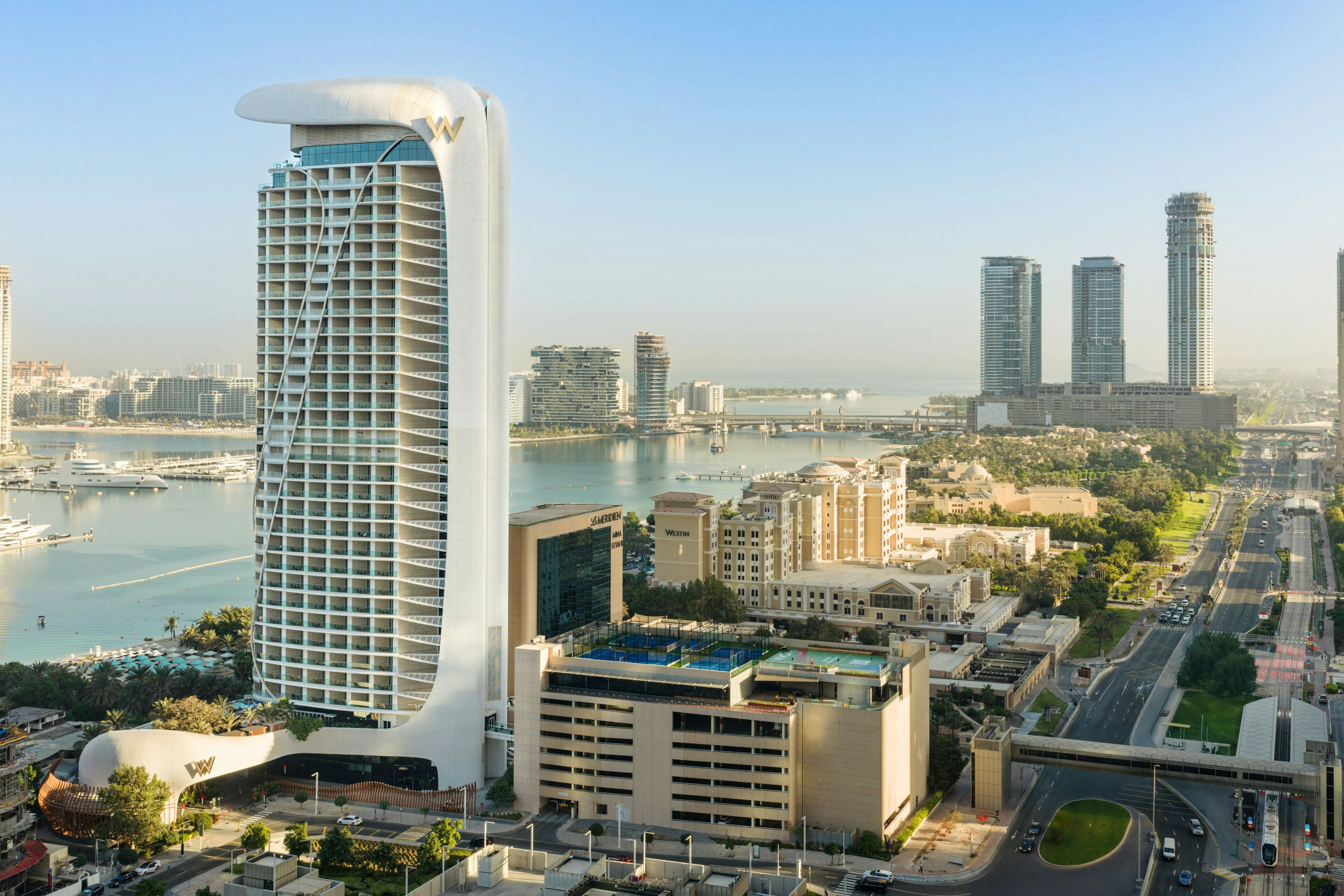 W Dubai - Mina Seyahi 1/1