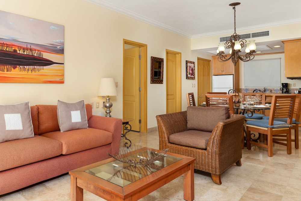 Villa Del Arco Beach Resort And Spa 57/78