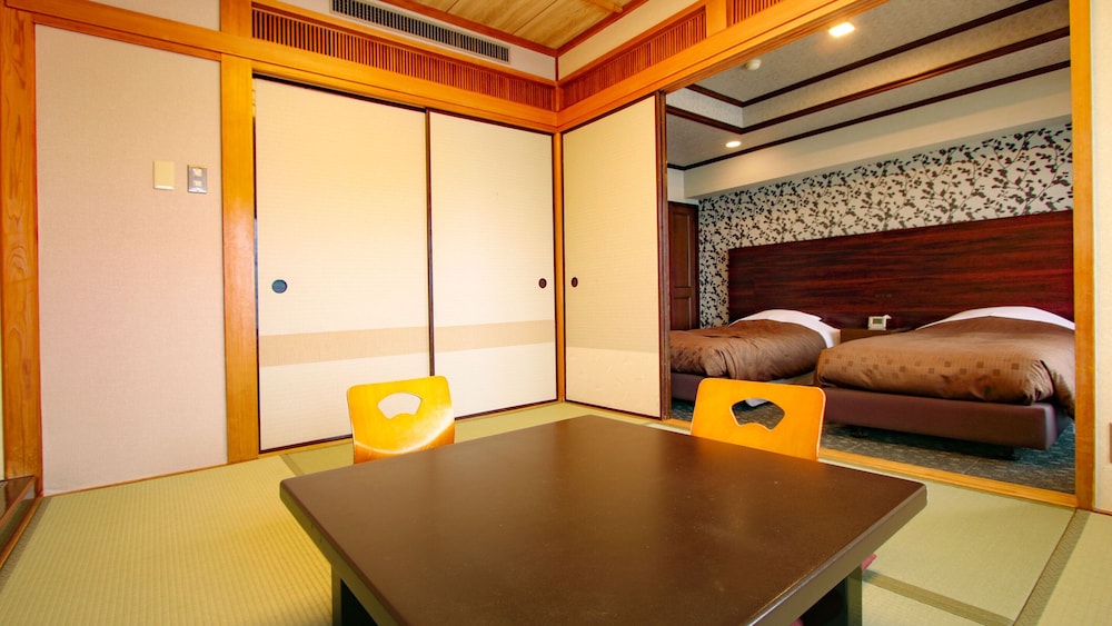 Oedo Onsen Monogatari Toi Marine Hotel 36/43