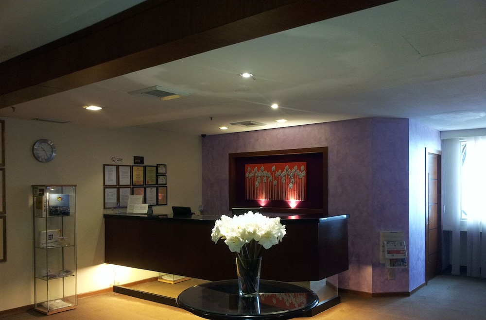 MUAR TRADERS HOTEL 3/26