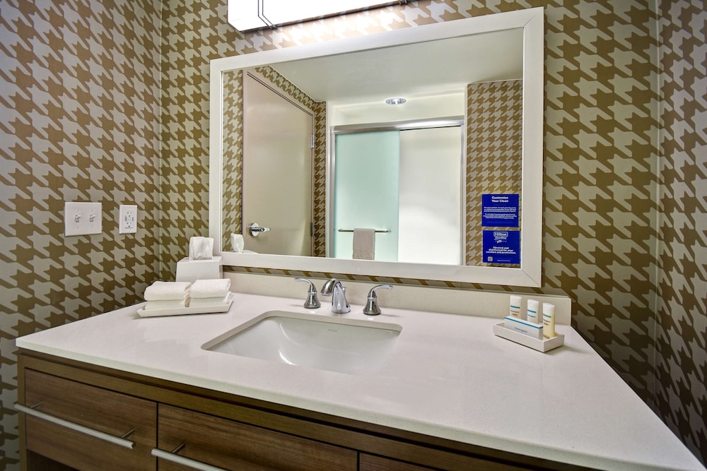 Home2 Suites By Hilton Wichita Downtown Delano Ks 14/46
