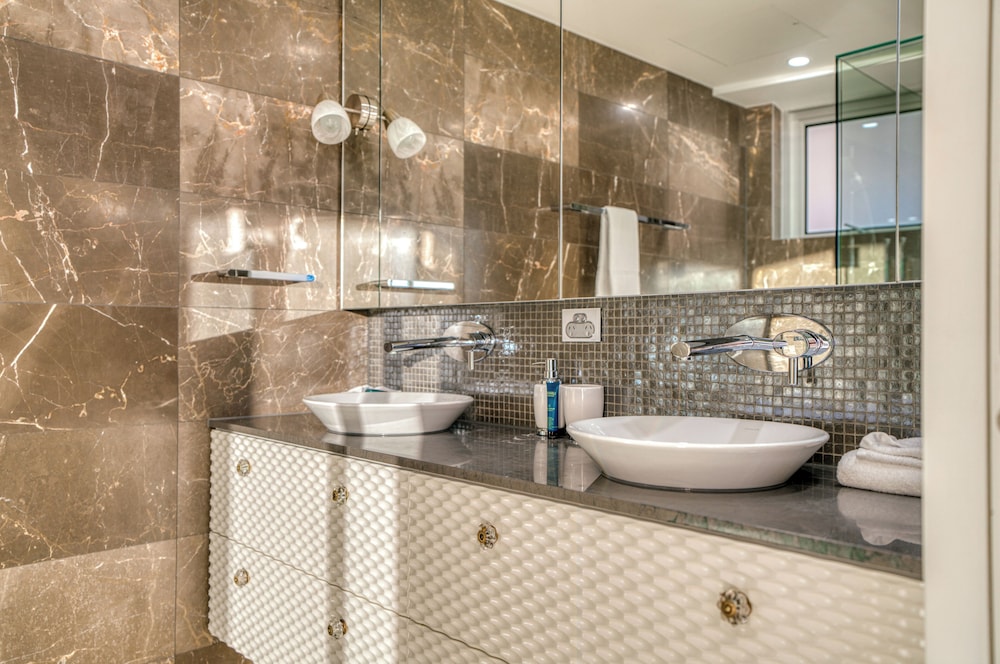 Sea Pearl Resort Mooloolaba 50/50