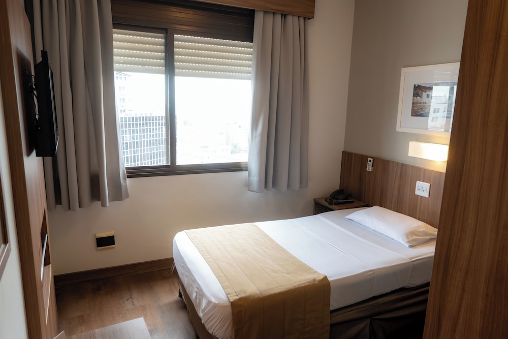 Hotel Continental Business 16/48