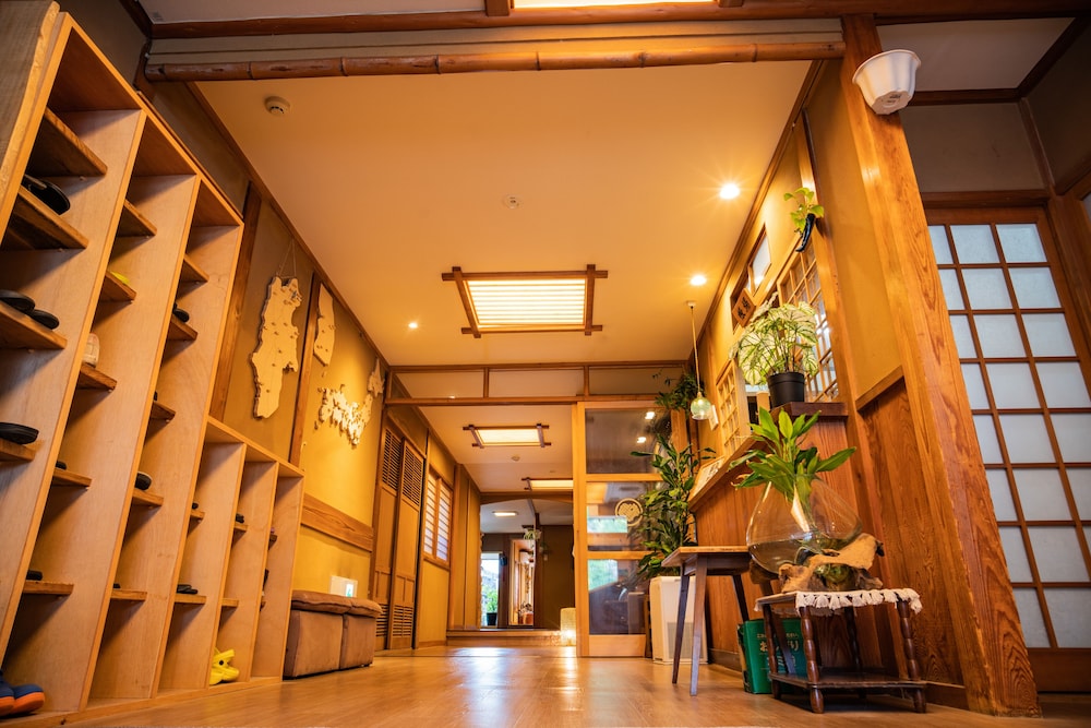 Aibiya (ex High Quality Hostel AIBIYA) 25/31