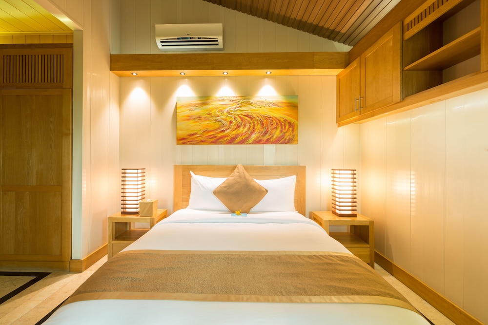 ONE ON MARLIN SPA RESORT 14/65