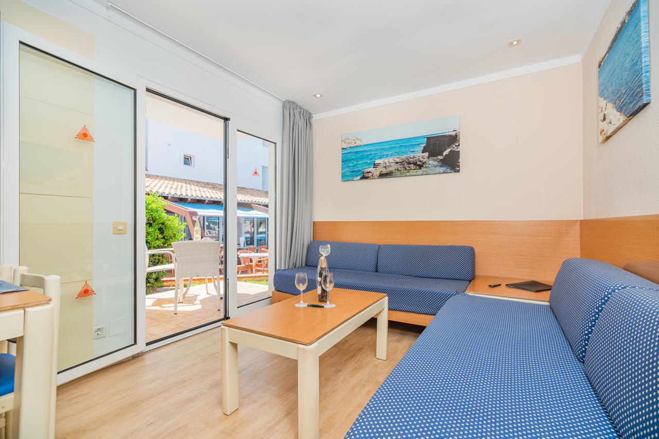 Aparthotel Flora 29/63