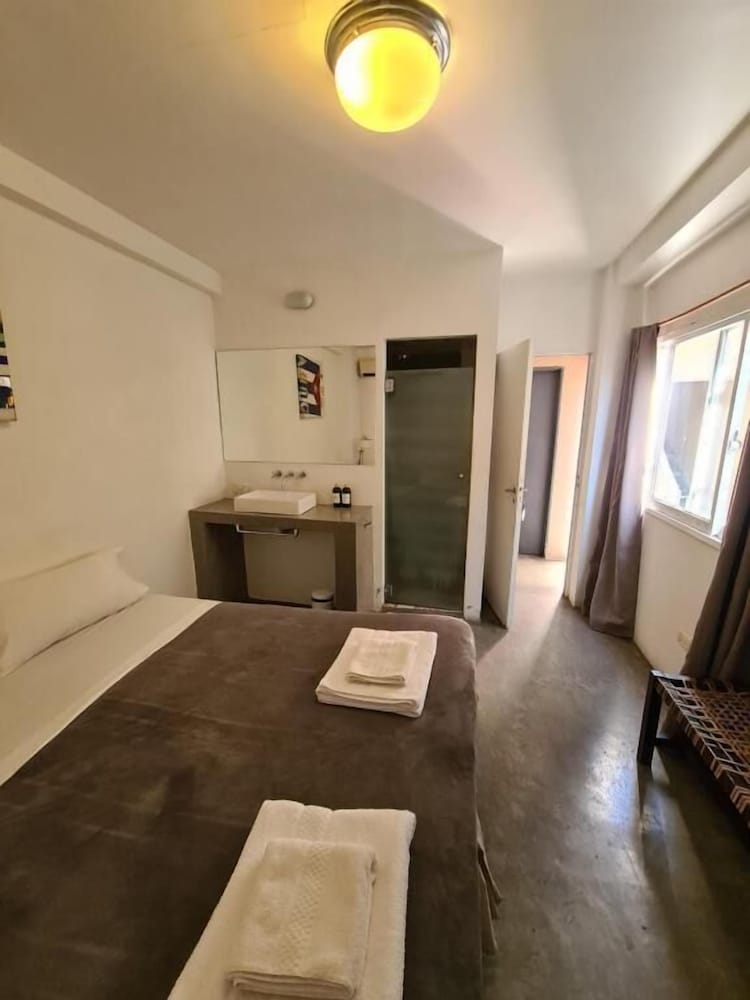 Hotel Costa Rica 57/66
