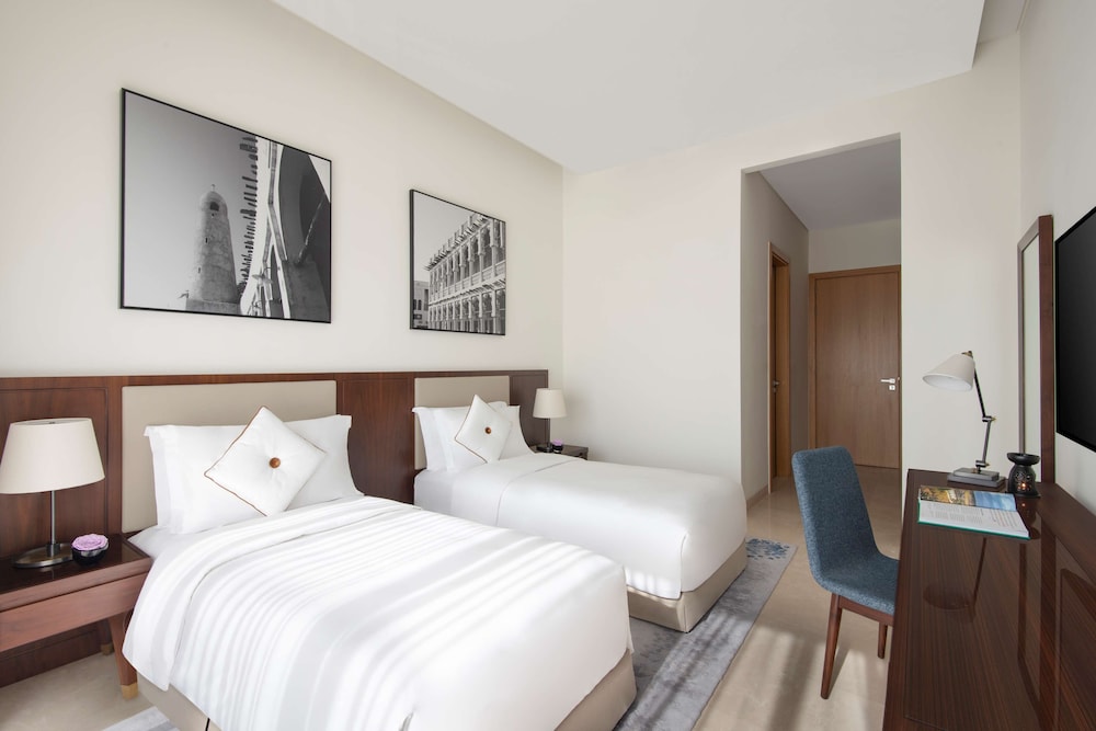 2 Bedrooms, Bliss, Suite, 1 King and 1 Single Beds