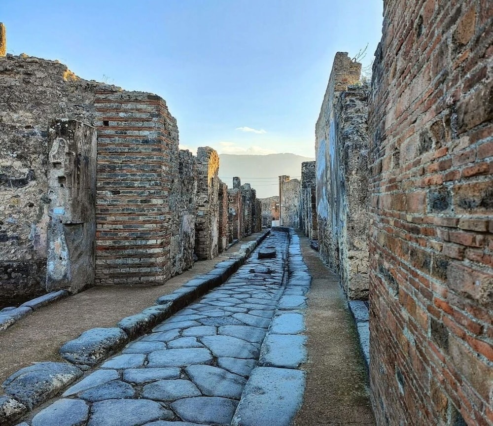 B and B Pompei Olympus 47/50