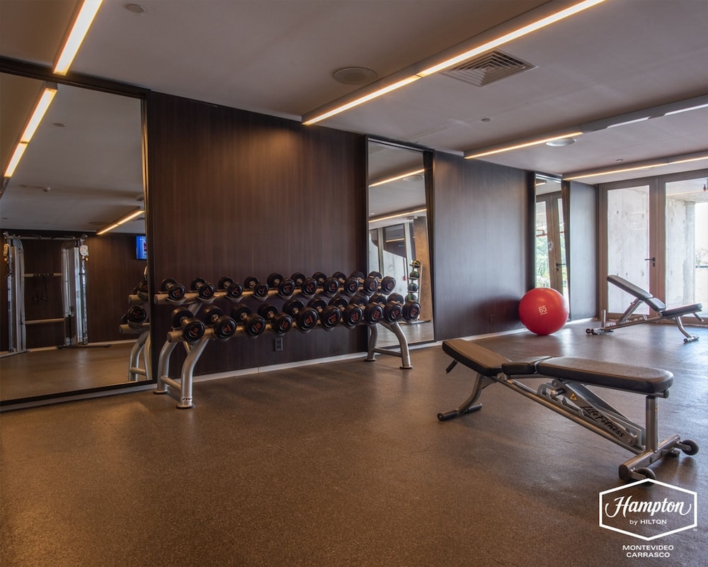 Hampton By Hilton Montevideo Carrasco 26/39