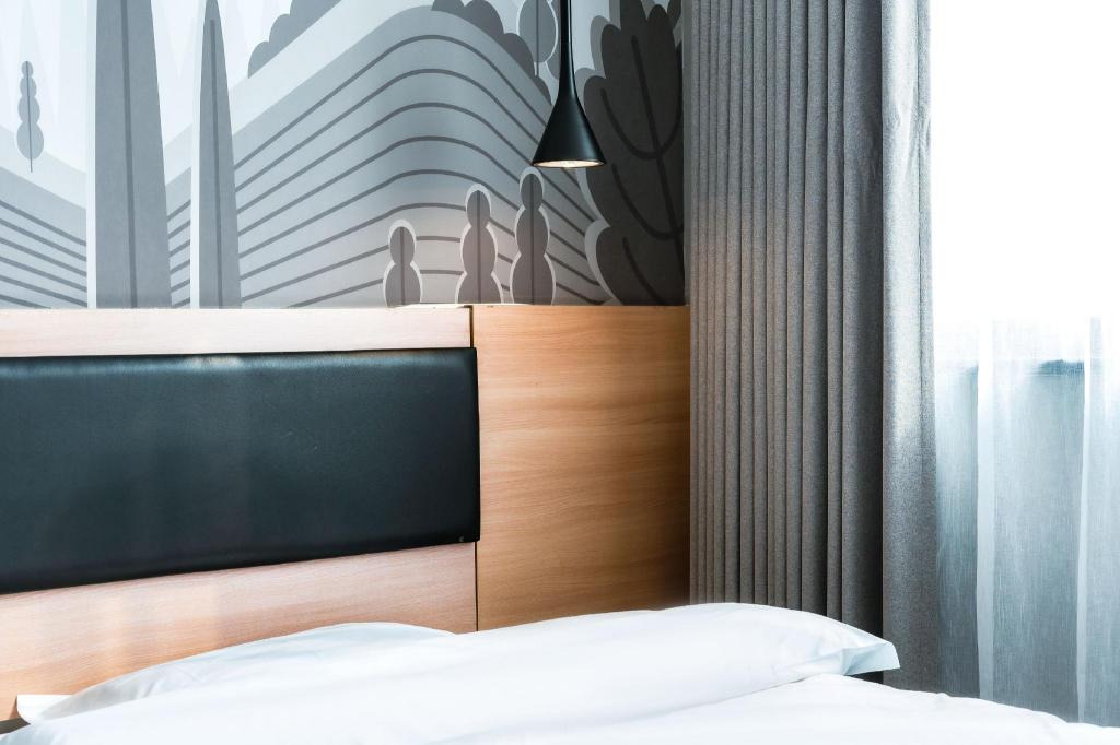 Thank Inn Plus Hotel Shanghai Songjiang District Yexie Town Yexingong Road 34/42