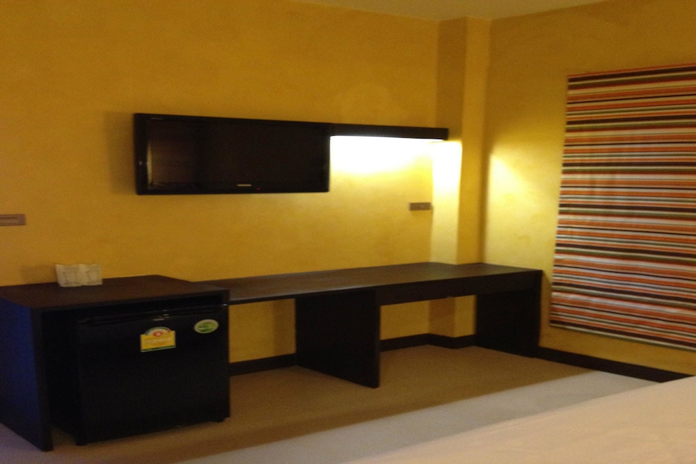 The Sixnature Resort Bangsaen 10/56