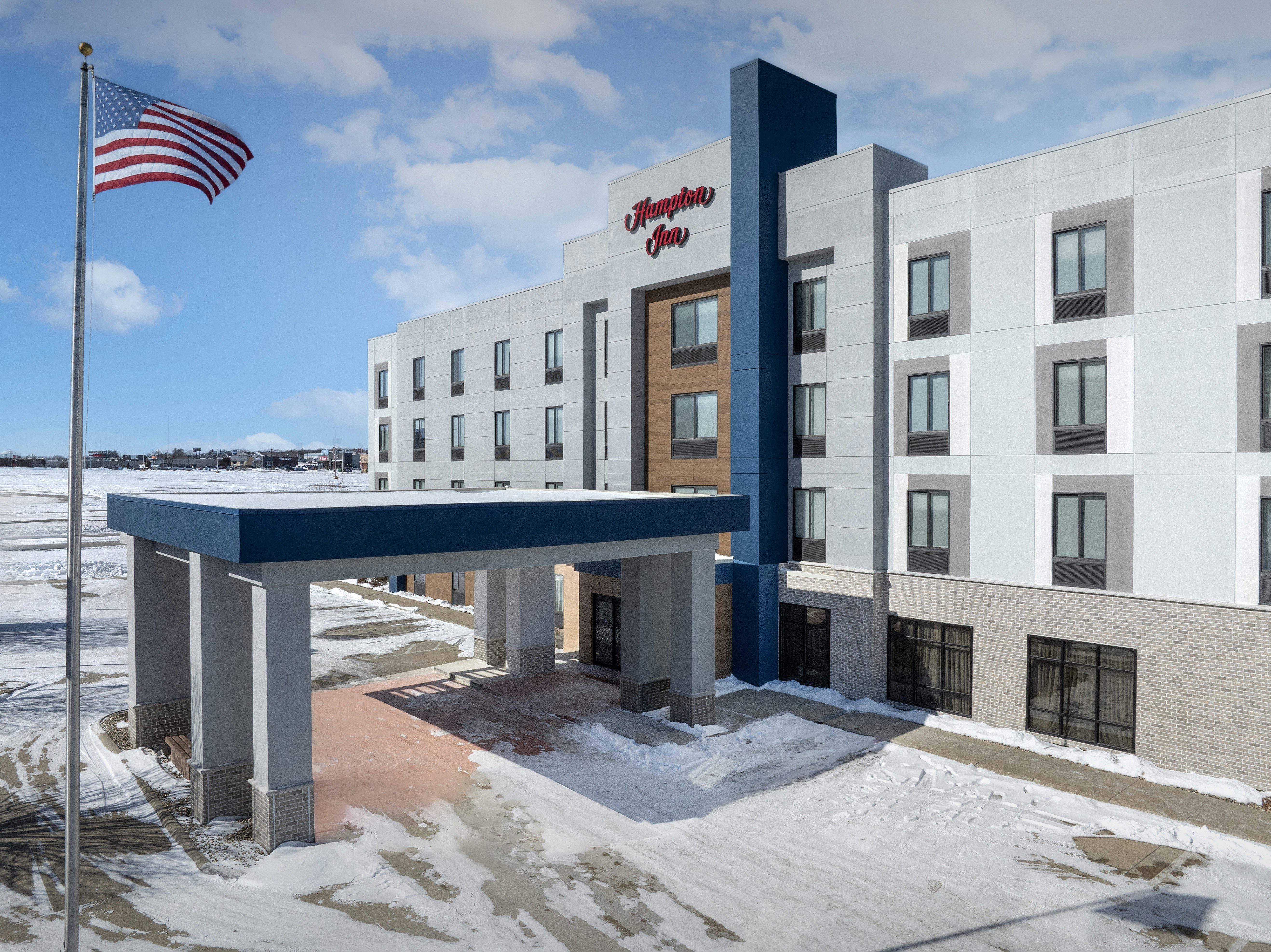 Hampton Inn Waterloo Cedar Valley 53/55