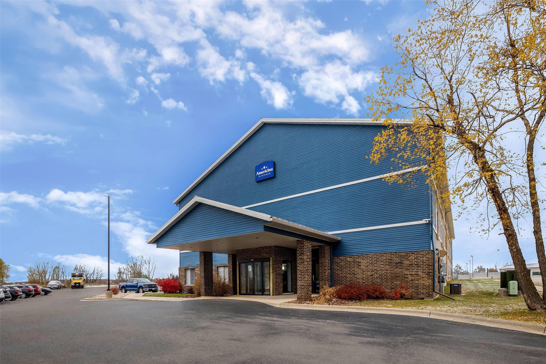 AmericInn by Wyndham Columbus Wisconsin 8/38
