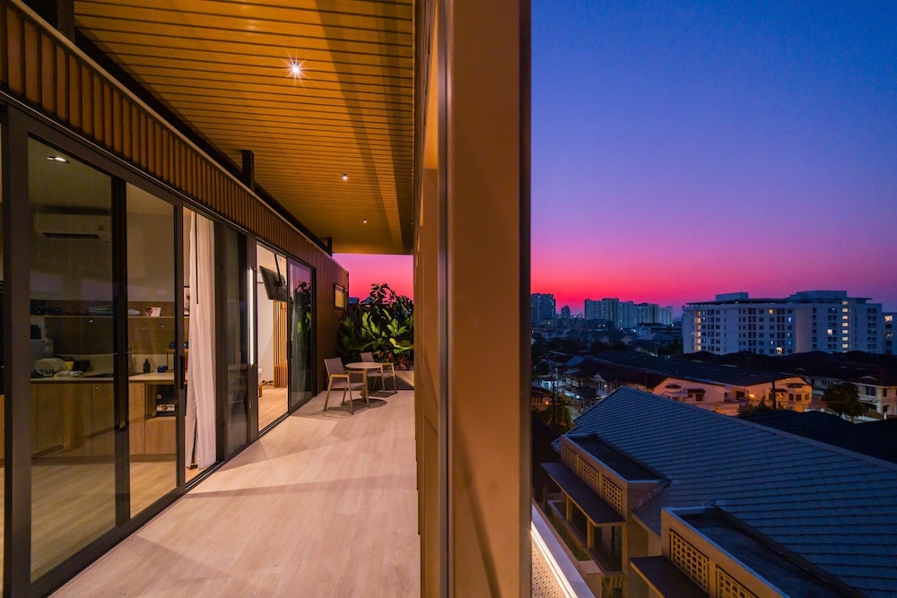 SHAN Villas Sukhumvit 38/70