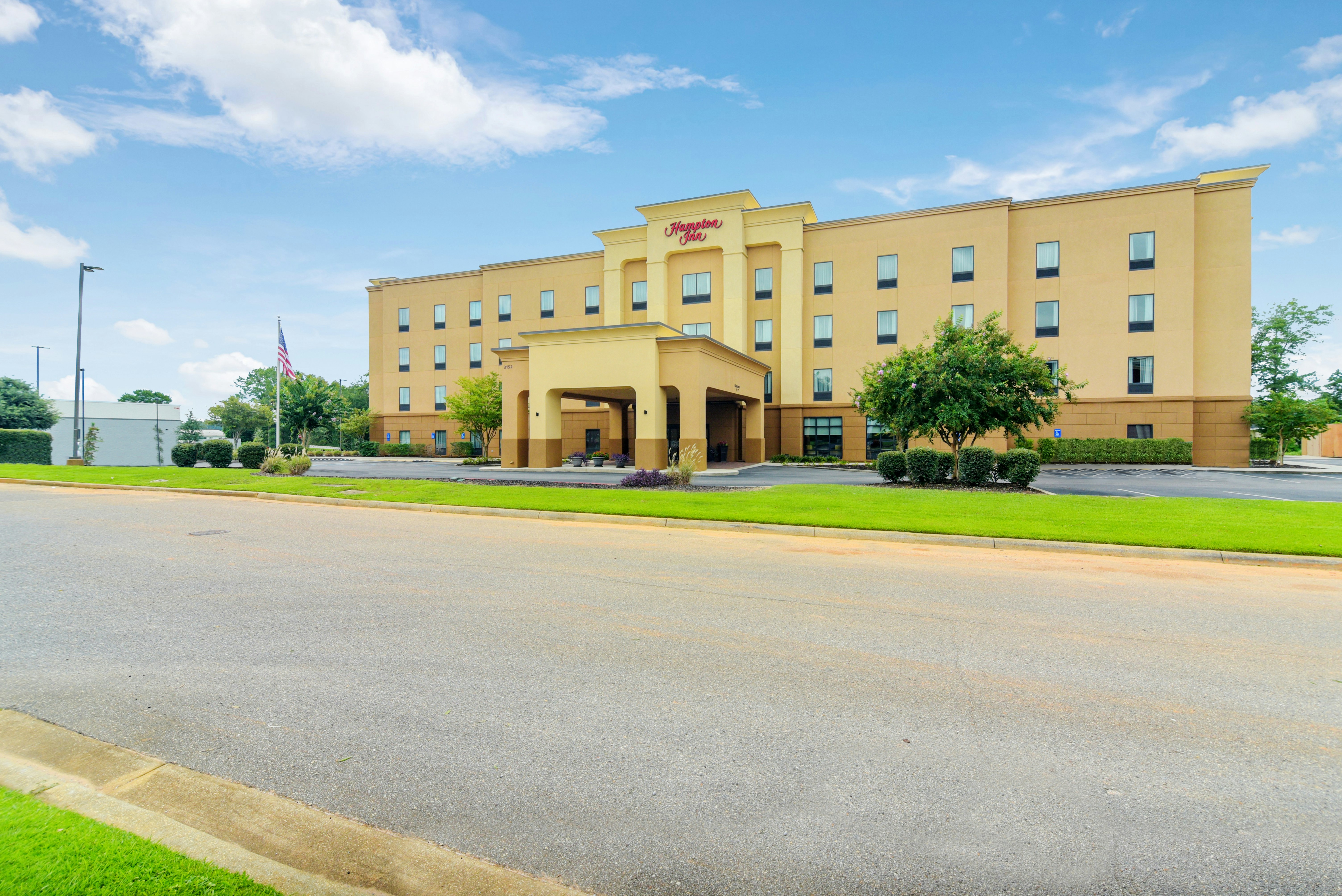 Hampton Inn Foley 15/17