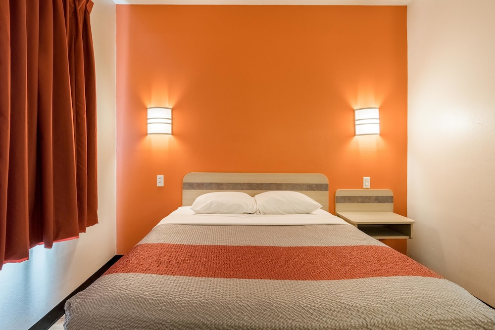 Motel6 Newport, TN 14/40