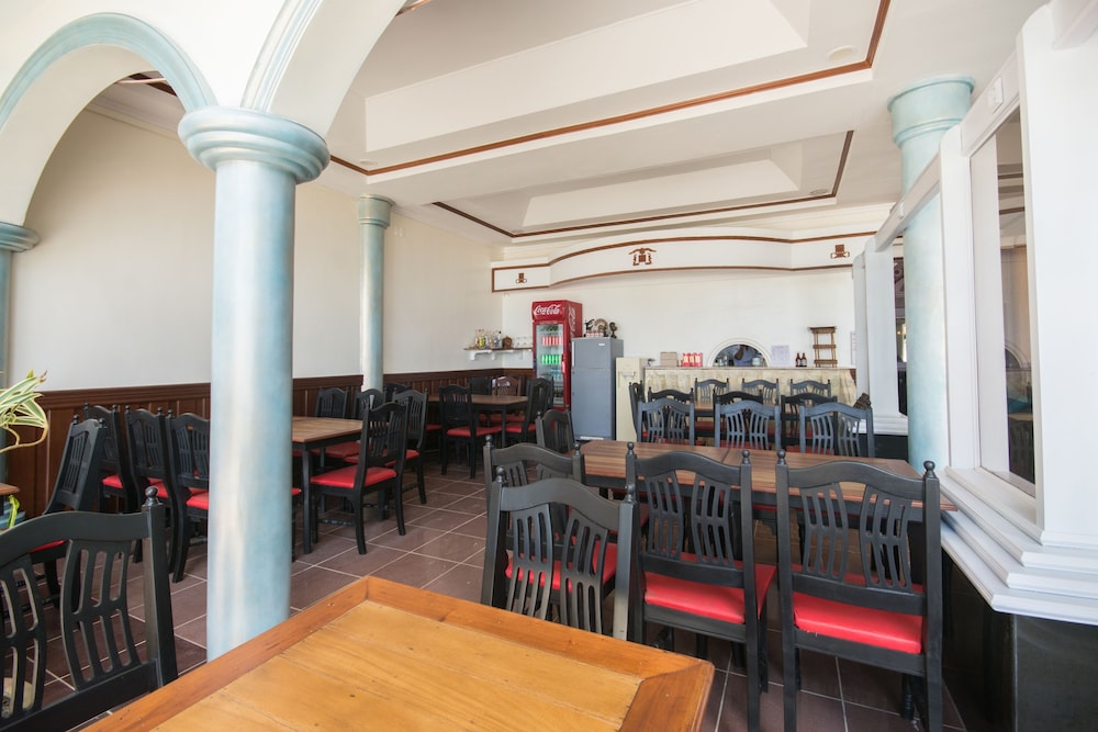 Royal Park Resort Hotel 40/51