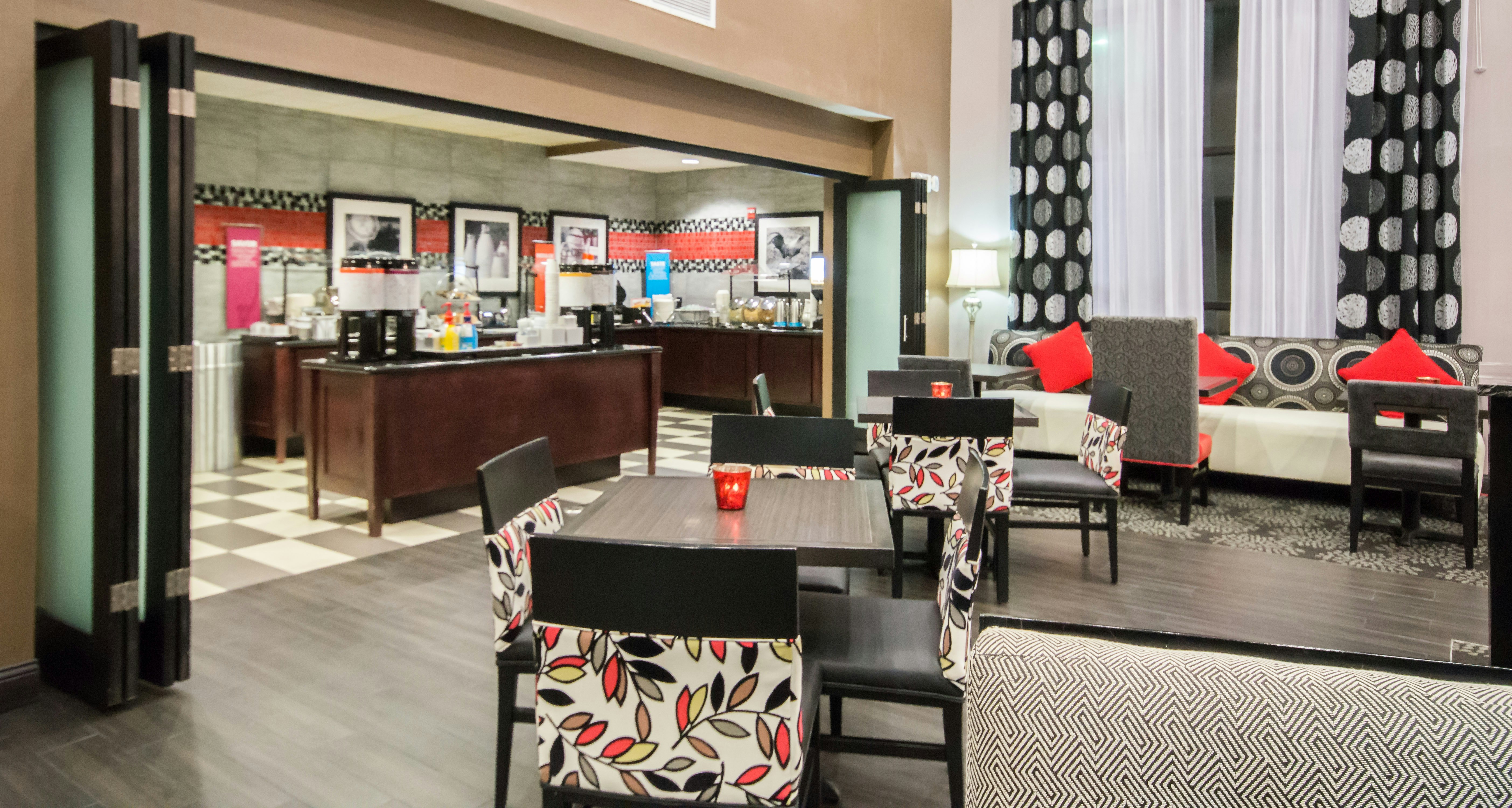 Hampton Inn Suites Orlando John Young Pkwy 26/42