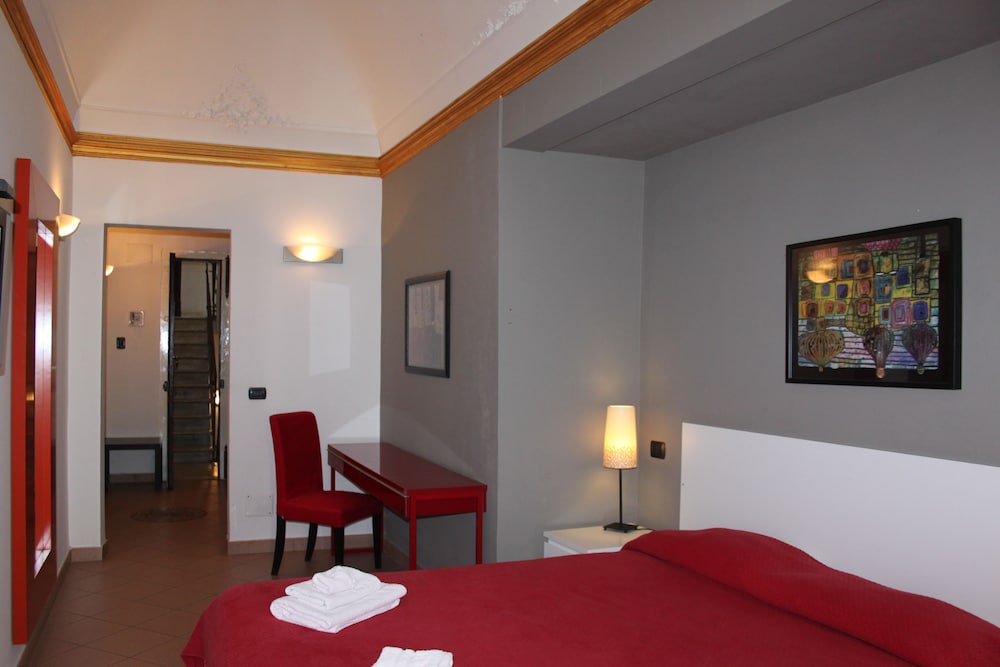 Bed and Breakfast Opera 22/72