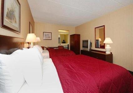 غرفة بسريرين كوين للمدخنين، Quality Inn & Suites Easley - Greenville 2/9