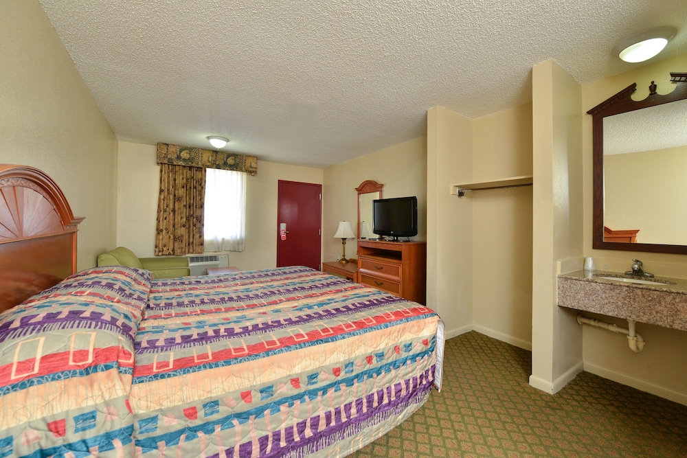 LaPlace Motel 19/30