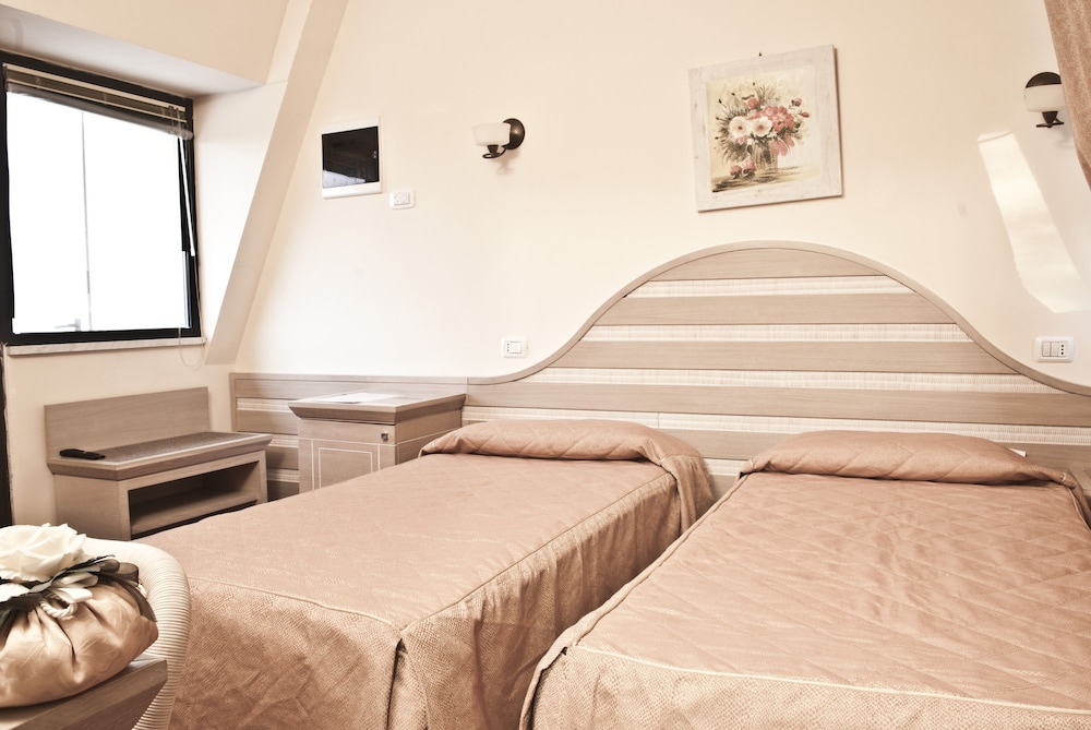 Hotel Nedy 14/47