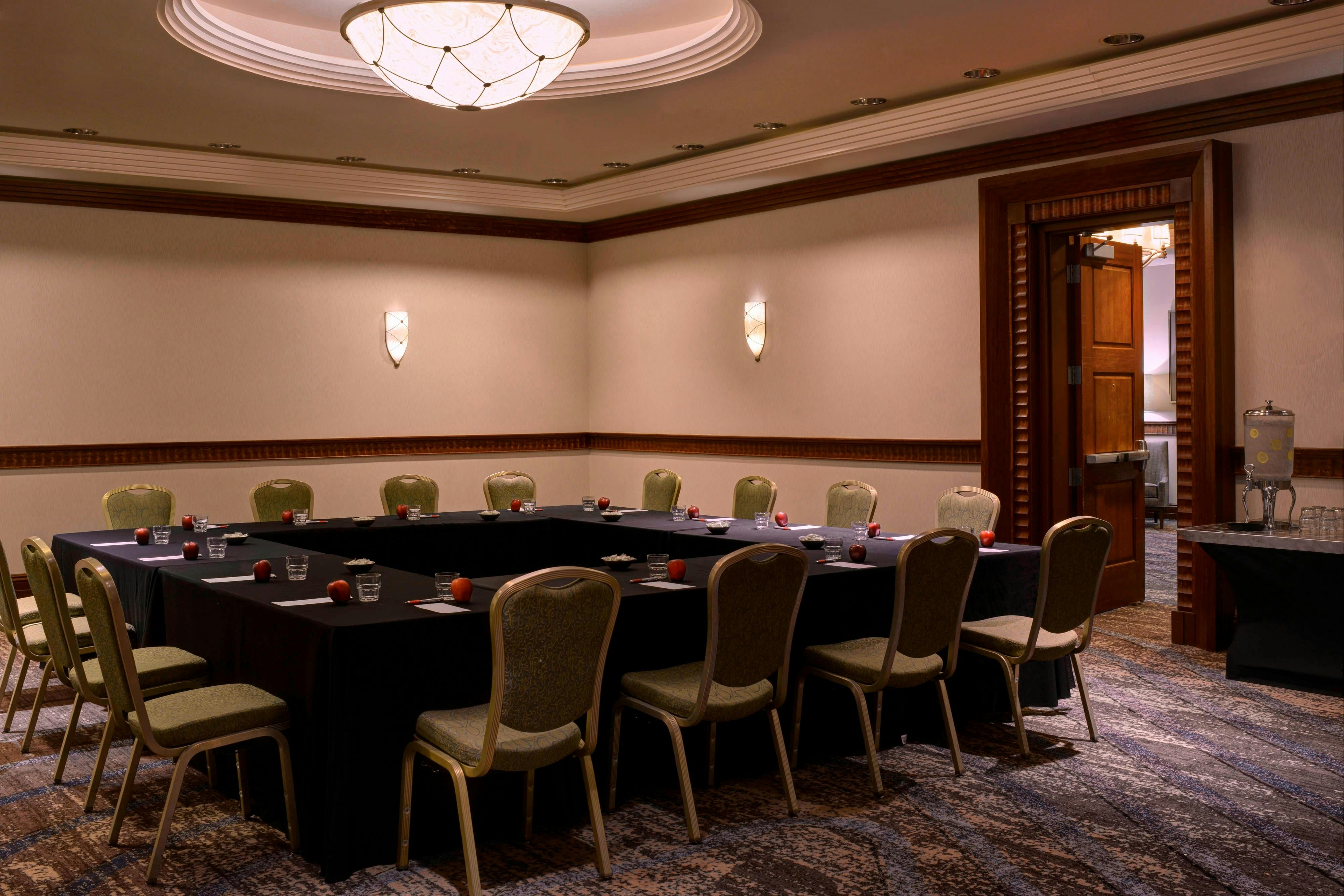Newport News Marriott at City Center 59/62