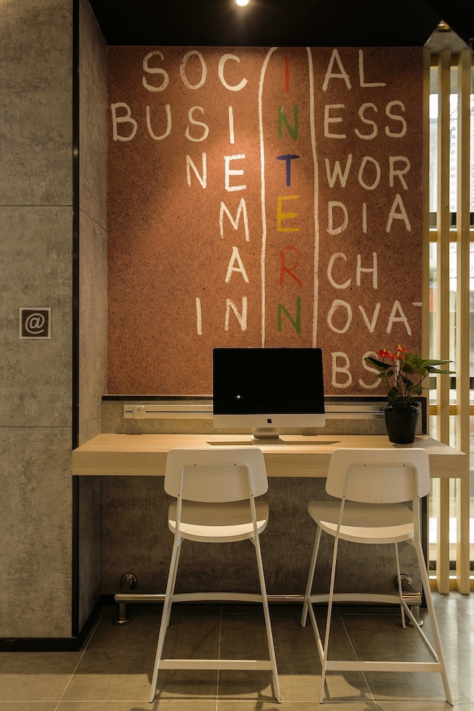 Ibis Zhengzhou Longhai Road 5/41